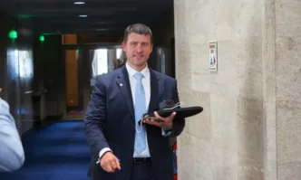 Сънувах че Диан Иванов който му е заместник кмет и личен