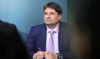 Предполагаем физически извършител е погребалният агент а срещу Петър Александров