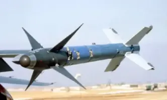 Канада се включва със сериозно количество въоръжение към военната помощ