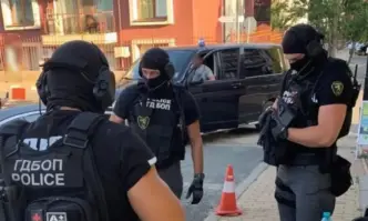 Мащабна специализирана операция срещу производители и разпространители на наркотици тече