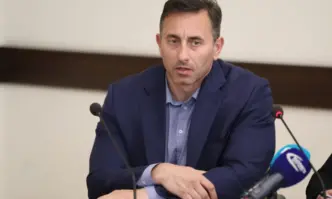 За два дни при изповядване на сделки при нотариуси са