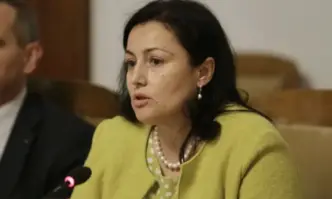 Десислава Танева: Не е имало дебат по идеята на Асен Василев за продажба на 20% от държавните земи