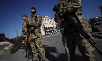 Ден 25-и от войната в Украйна: Русия засилва военния натиск над Мариупол