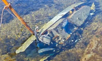 Откриха военен дрон с боеприпаси на плаж в Синеморец