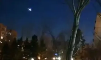 Метеор озари част от небето над България а мнозина останаха