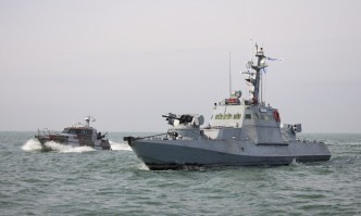18 българи са блокирани на кораб в Мариупол