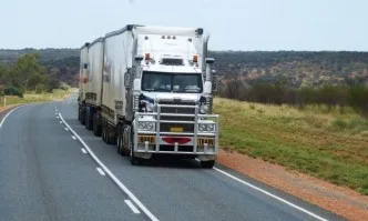 Ограничават движението на камионите