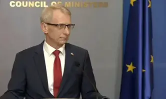 Огромният брой полицаи които бяха на пост на протеста на