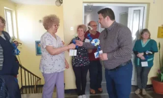 В навечерието на Международния ден на жената членове от структурата