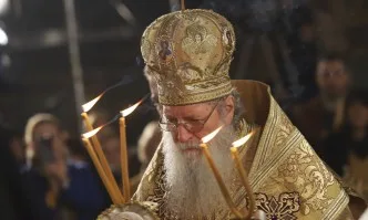 Патриарх Неофит: Пресветъл е денят на Христовото Рождество - хората да следват заветите на Спасителя
