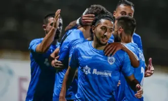 Двубоят на стадион Александър Шаламанов започна с непростима грешка на