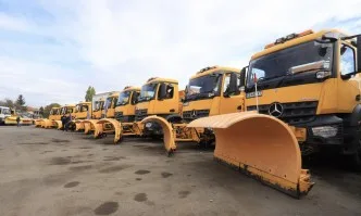 260 машини ще чистят снега в София през зимата