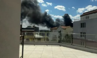 Гори покривът на Техническия университет във Варна