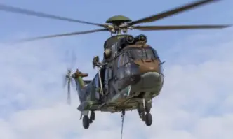 Два хеликоптера участват в гасенето на големия пожар край Воден
