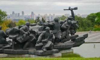 САЩ Испания Италия и Гърция временно затвариха посолствата си в