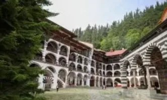 Монасите в Рилския манастир избраха ПБ на Радев