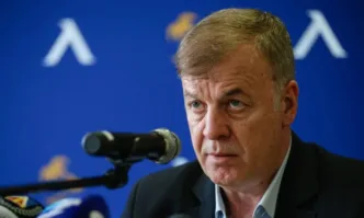 Вижте подробностиНа Герена е зейнала нова пропаст в отношенията между