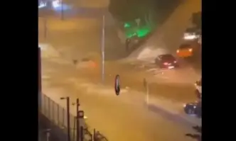 Тежки наводнения се разразиха през последните 24 часа в турската