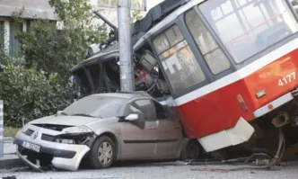 Записът от кабината на ватмана на трамвая който се заби