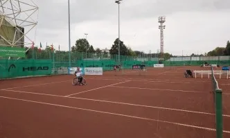 В Пловдив започна турнир по тенис за хора в инвалидни колички от веригата Фючърс
