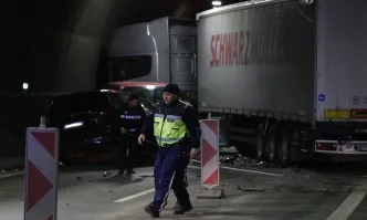 Катастрофа блокира движението в тунел Витиня(СНИМКИ)