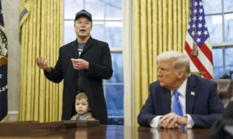 Илон Мъск заведе 4 годишното си дете в Овалния кабинет Милиардерът