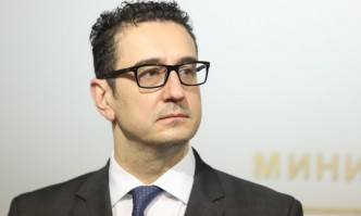 Стамен Янев остава в Надзора на ББР заплатата е около