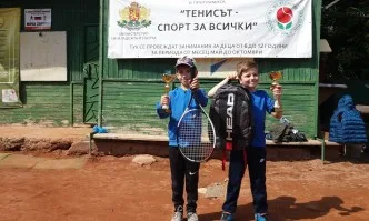 Апостолов и Маркова спечелиха Регионален турнир до 8 г. в Нова Загора