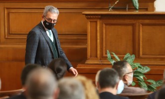 Според Йордан Цонев продължават спекулациите по темата с фалита на