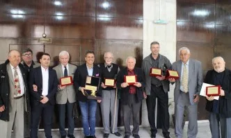 Българската федерация по волейбол почете заслужили деятели