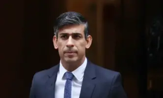 Чарлз Трети е приел оставката на Риши Сунак като премиер