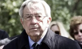 В Атина се прощават с последния коронован крал на Гърция