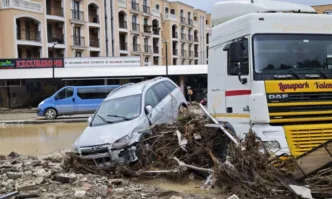 Държавата ще събори хотела, построен върху реката в курорта Елените