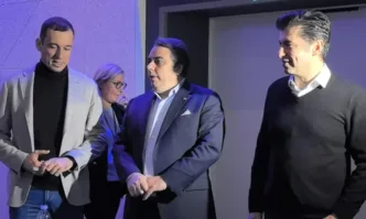 По тъмни доби Кирил Петков привика зам кметът по финанси Иван