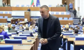 Имате нужда от 23 ма членове на ЕП от седем различни