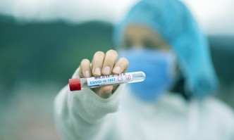 Бустерна доза и последващ отрицателен PCR могат да отменят карантинатаОт