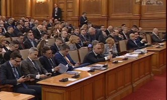 Парламентът почете паметта на загиналите за свободата на България по време на Априлското въстание