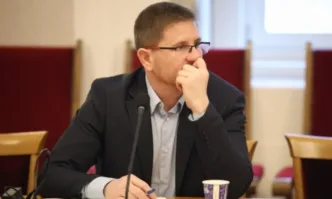 За отказа на парламента да обсъди предложения от президента референдум