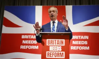 Британският политик Найджъл Фараж който спомогна за Брекзит обяви че