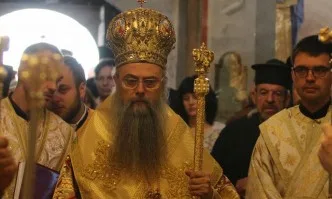 Пловдивският митрополит освободи миряните от присъствие на богослужения в храмовете