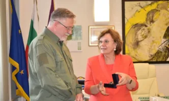 Кметът на Община Ловеч Корнелия Маринова прие гостуващия в Ловеч