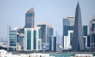 Великобритания ще изпрати още четири изтребителя Тайфун в Катар Това