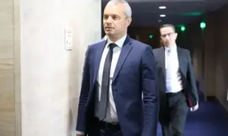 Грозната задкулисна битка може да доведе до ниска избирателна активност