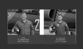 България продължава да скърби за двамата пилоти майор Петко Димитров