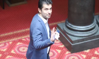 С всеки оставащ час от нашето управление си връщаме обратно