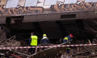 Двама българи са ранени при влаковата катастрофа в Гърция съобщиха