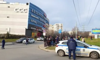 Евакуираните МОЛ-ове във Варна вече работят нормално