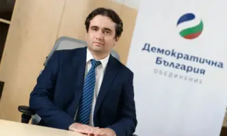 От Фейсбук профила на Божидар Божанов депутат от ПП ДБ и