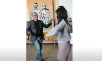 Директорът, който танцува кючек пред портрета на Кирил и Методий: Не се срамувам!