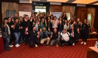 Г жо Стойкова разкажете ни за изложбата Българския жестов език